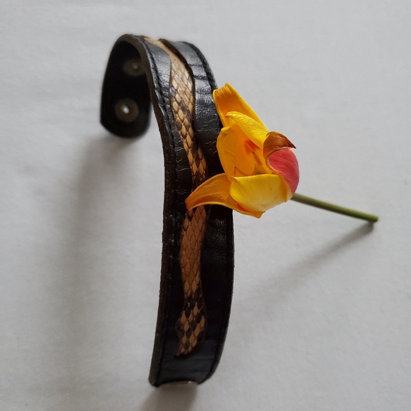 Rustic Snake Skin Leather Bracelet - Picture 2 of 4